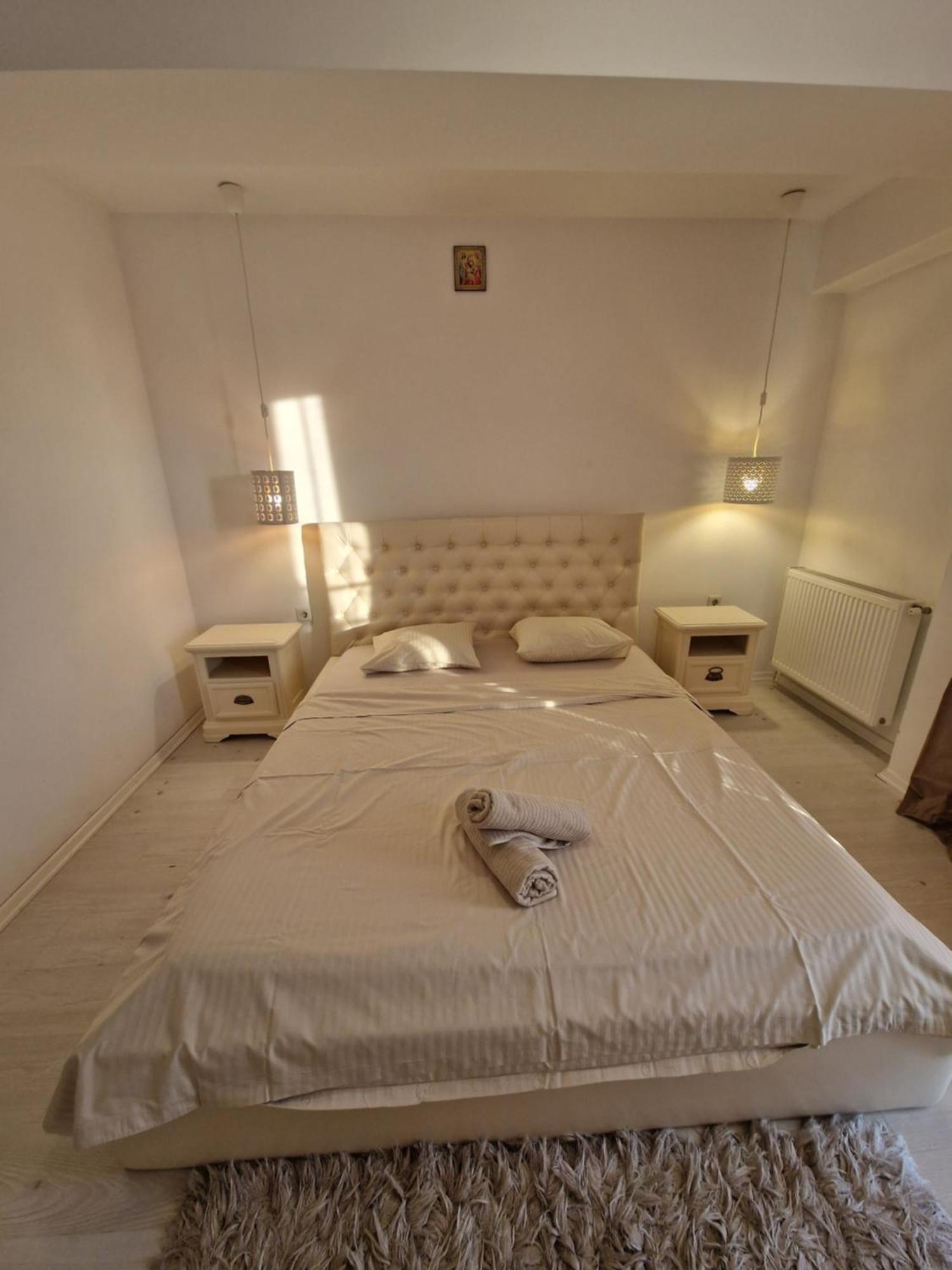 Wizz Pilot Residence Otopeni Exteriör bild
