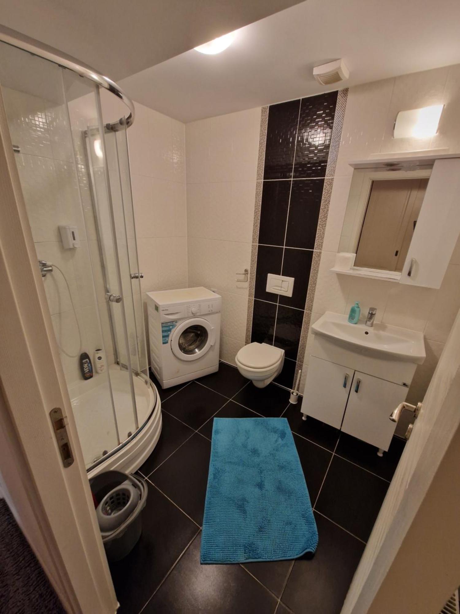 Wizz Pilot Residence Otopeni Exteriör bild